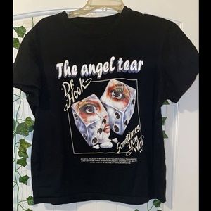 Short sleeve black angel tear t-shirt.